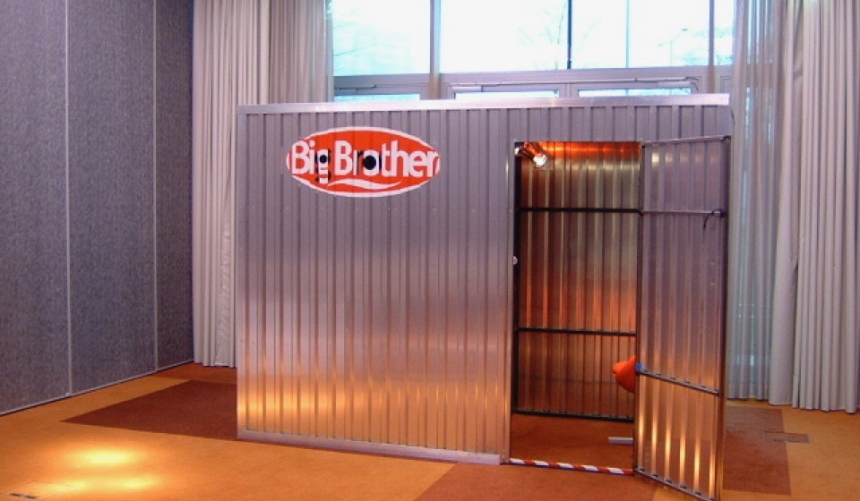 BigBrother Interview-Container